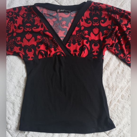 HKR COLLECTION TOP. SIZE M. - Picture 5 of 11